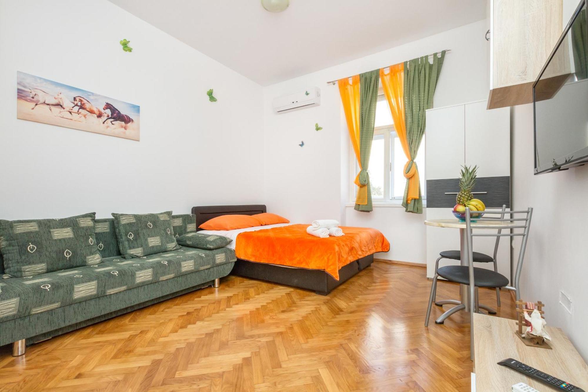 Central Jardin Guest House 斯普利特 客房 照片