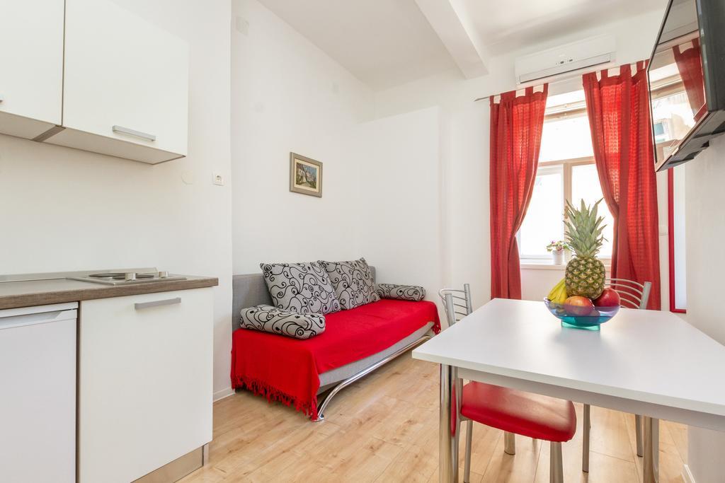 Central Jardin Guest House 斯普利特 客房 照片